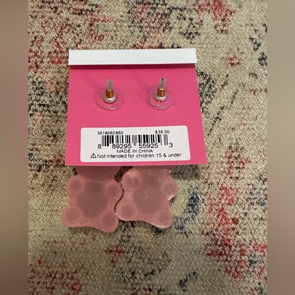 Betsey Johnson Oversized Gummy Bear Earrings W/ Pink Heart Aurora Borealis - Picture 3 of 3